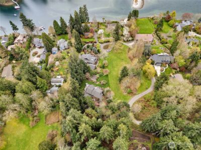 9190 Fox Cove Lane NE, Bainbridge Island, WA 98110 - Photo 14