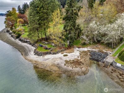9190 Fox Cove Lane NE, Bainbridge Island, WA 98110 - Photo 16
