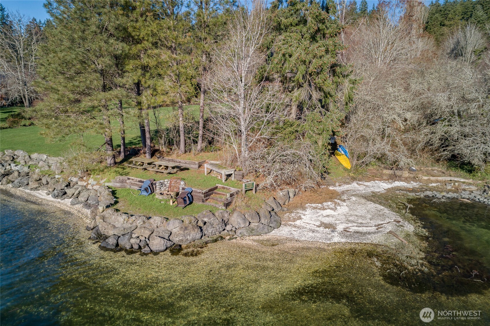 9190 Fox Cove Lane NE, Bainbridge Island, WA 98110