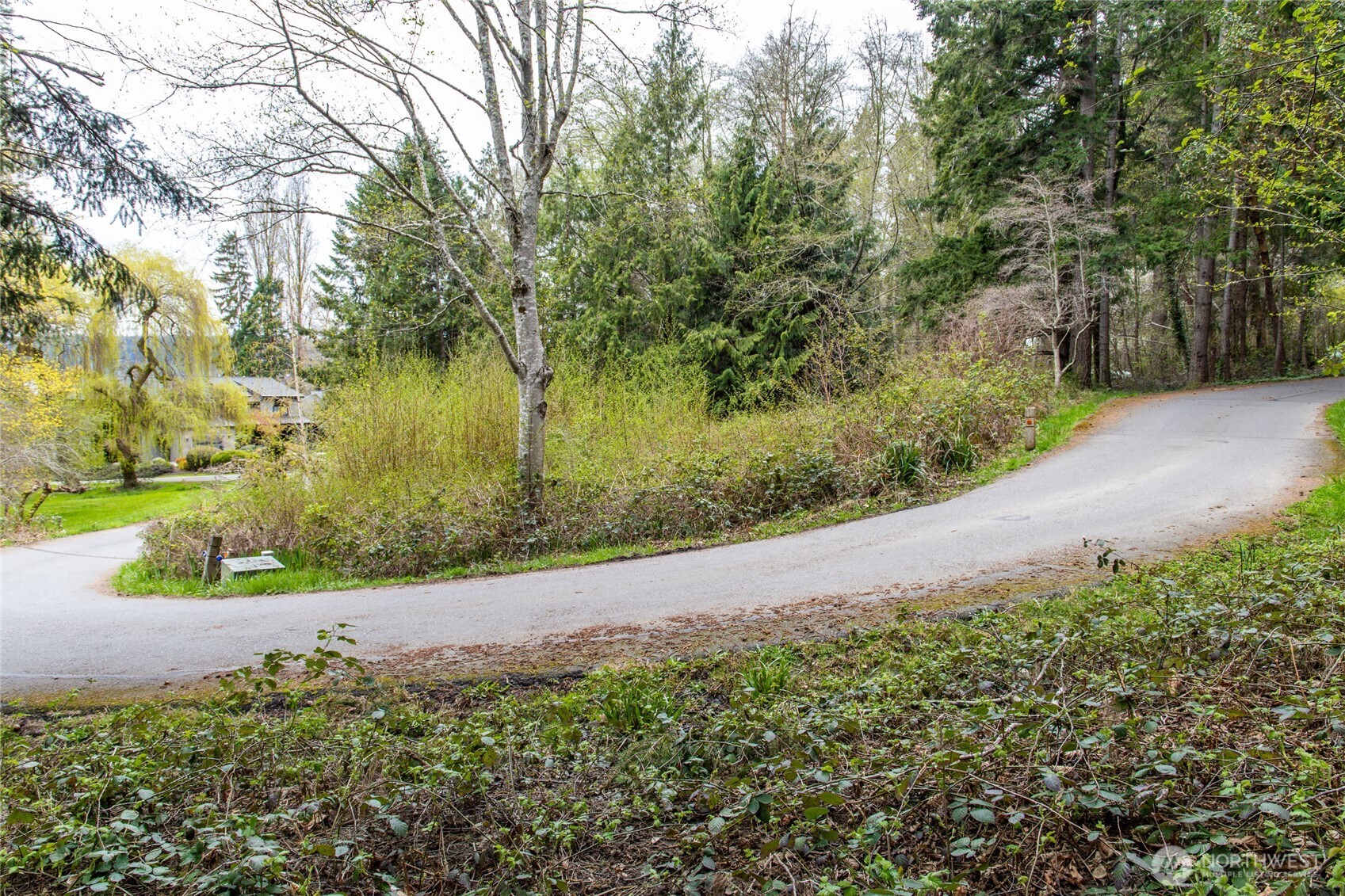 9190 Fox Cove Lane NE, Bainbridge Island, WA 98110