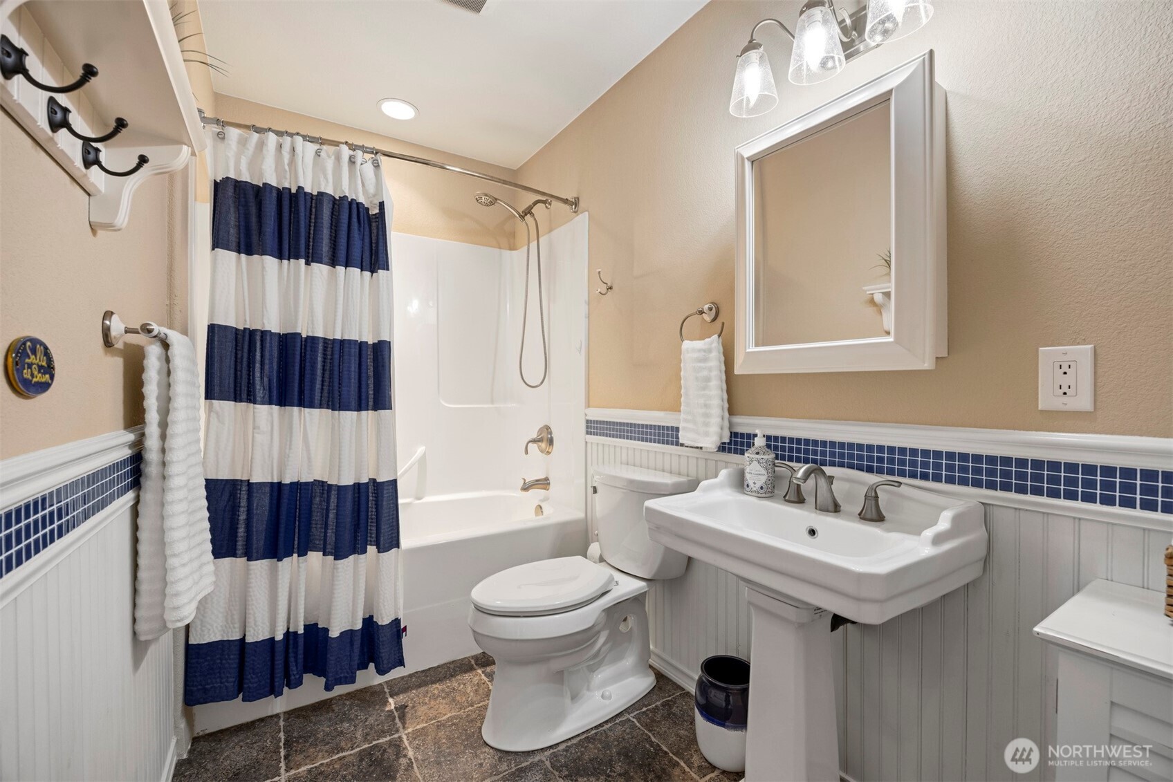4121 Saltspring Drive , Ferndale, WA 98248