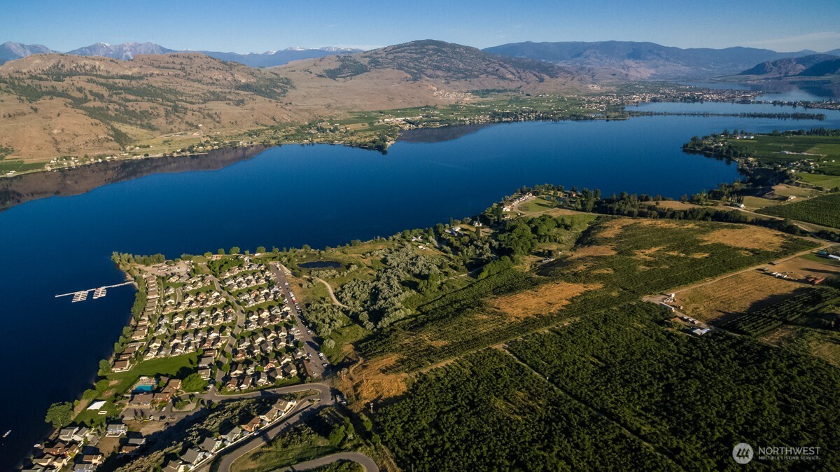 114 Village Way , Oroville, WA 98844