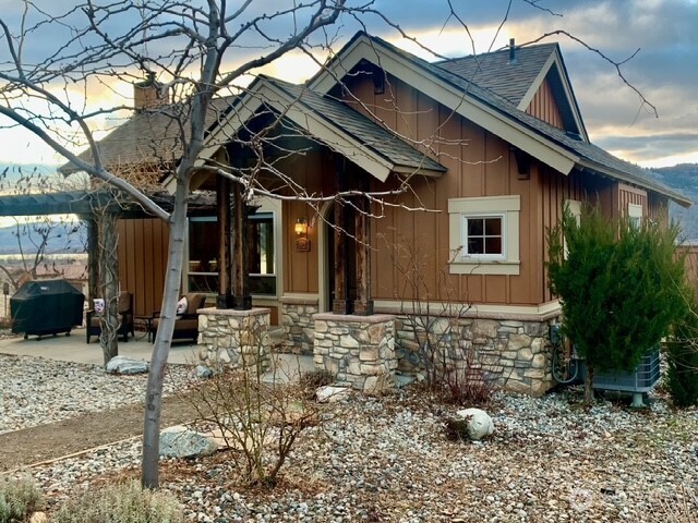 114 Village Way , Oroville, WA 98844