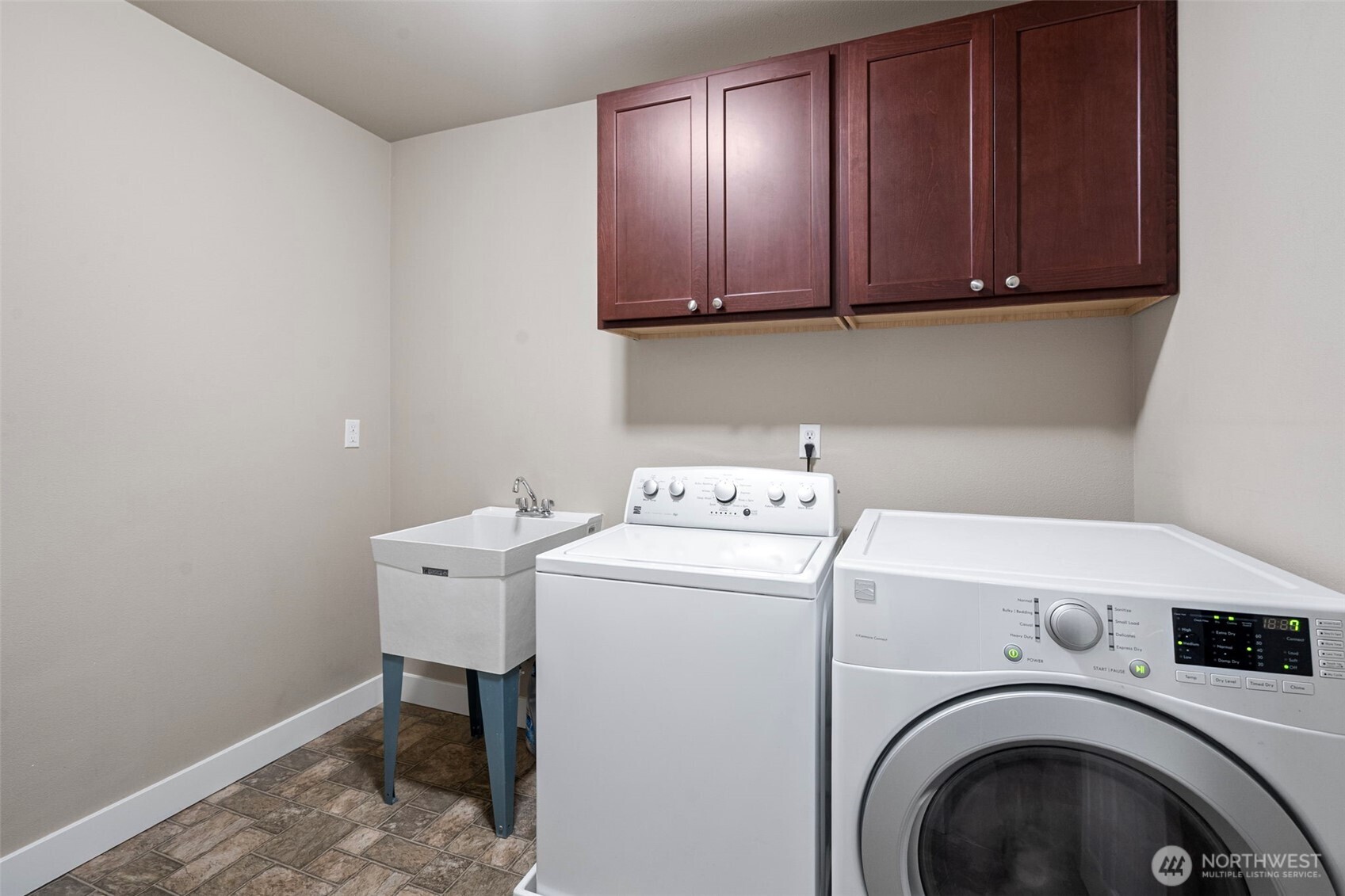 18323 121st Street E, Bonney Lake, WA 98391