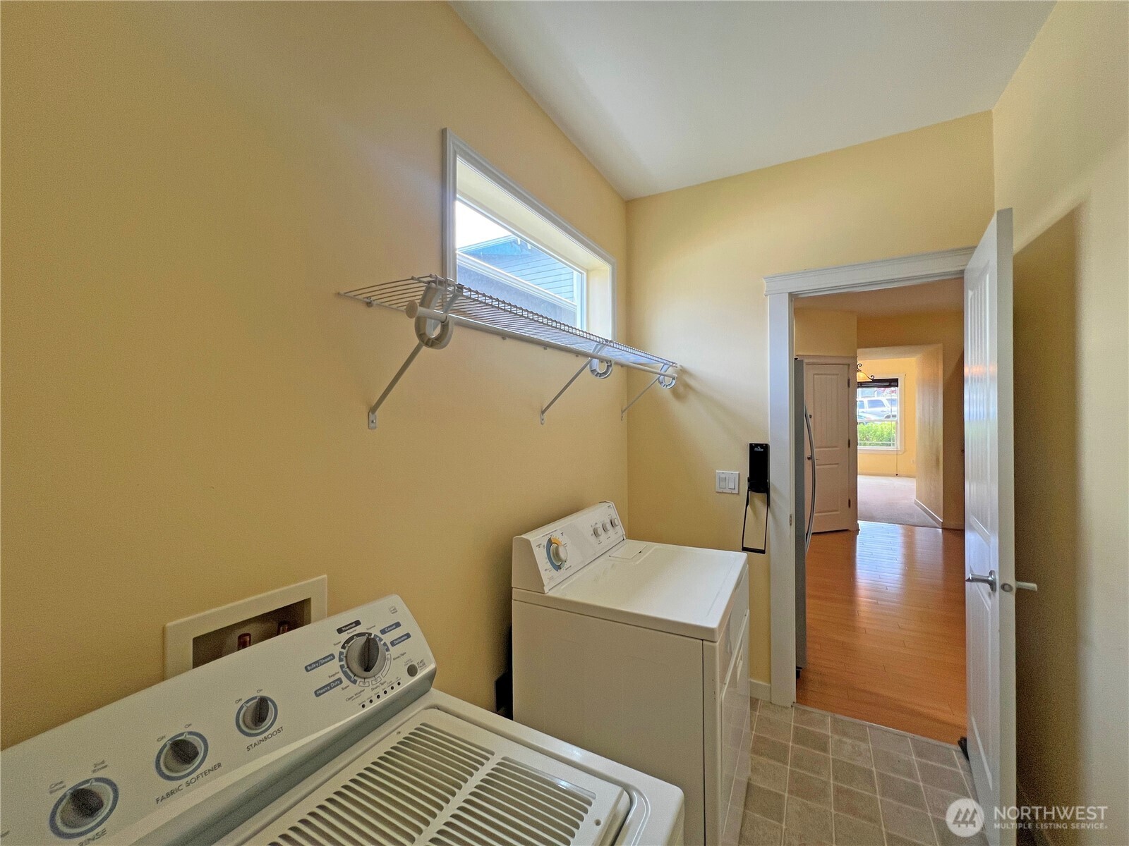 18542 97th Ave Court E, Puyallup, WA 98375