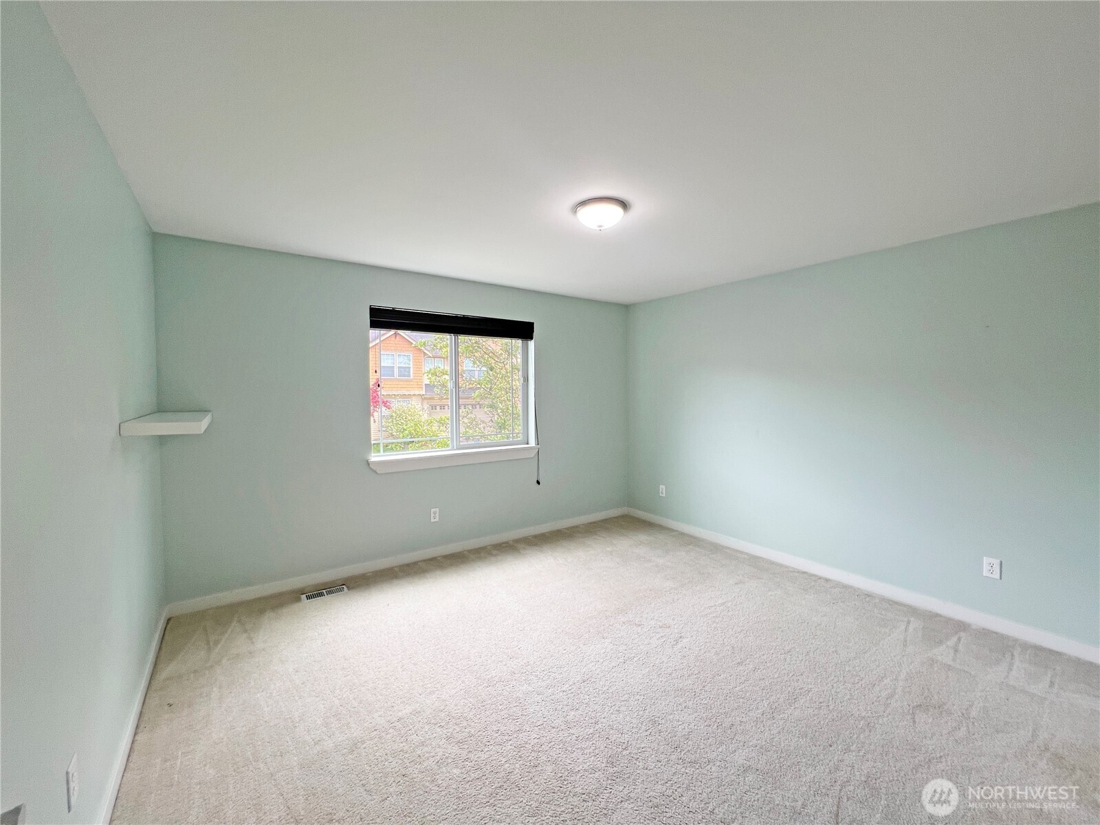 18542 97th Ave Court E, Puyallup, WA 98375