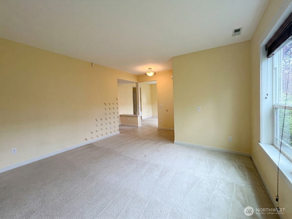 18542 97th Ave Court E, Puyallup, WA 98375