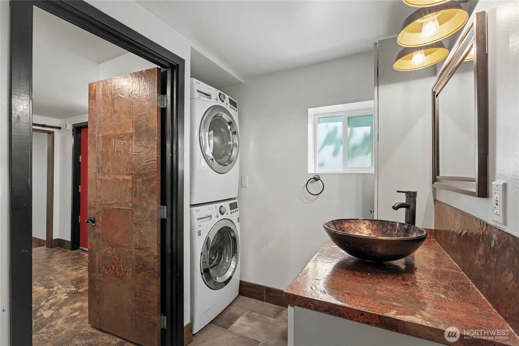 10106 16th Avenue S, Seattle, WA 98168