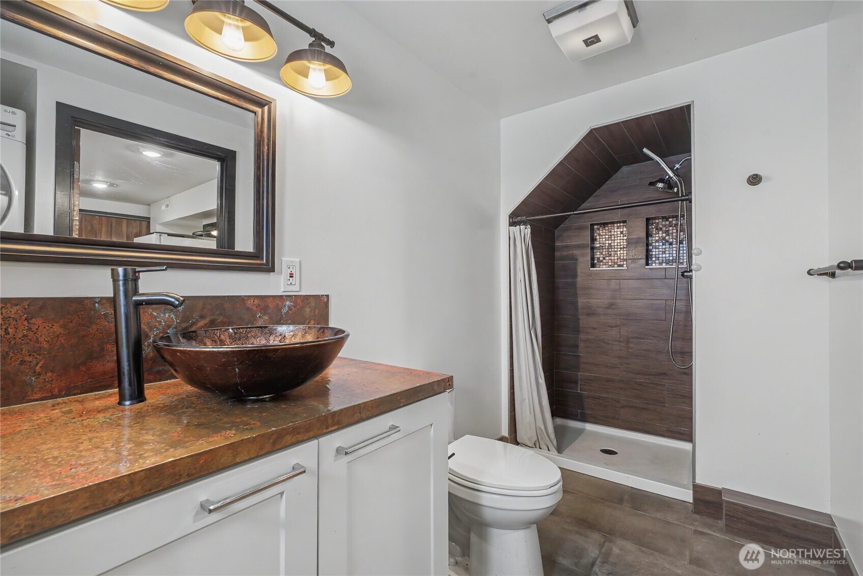 10106 16th Avenue S, Seattle, WA 98168