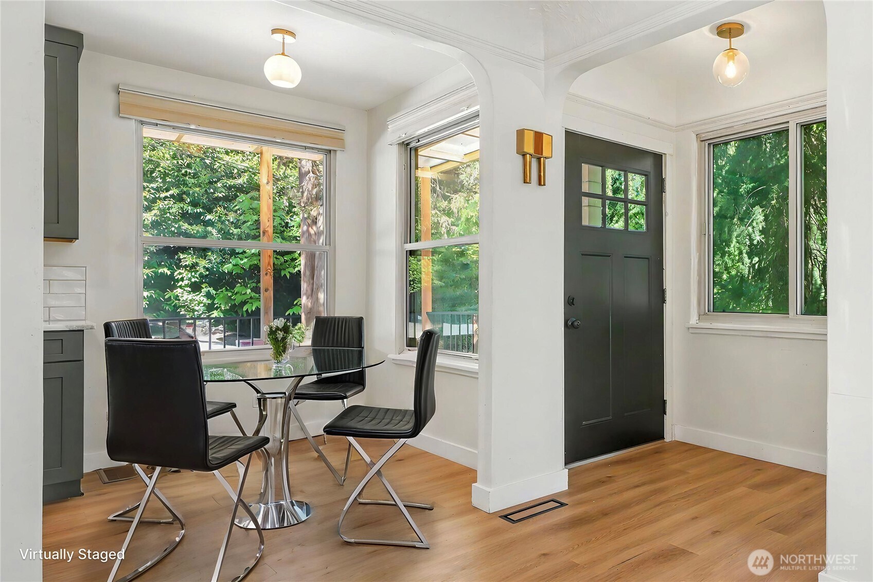 10106 16th Avenue S, Seattle, WA 98168