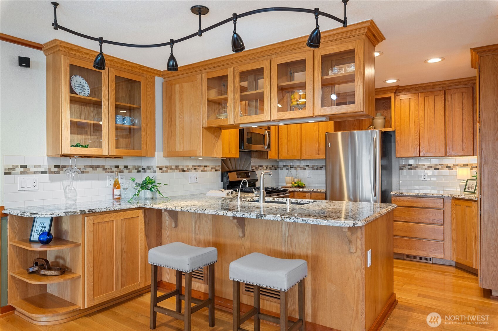 325 Shore Drive , Bremerton, WA 98310
