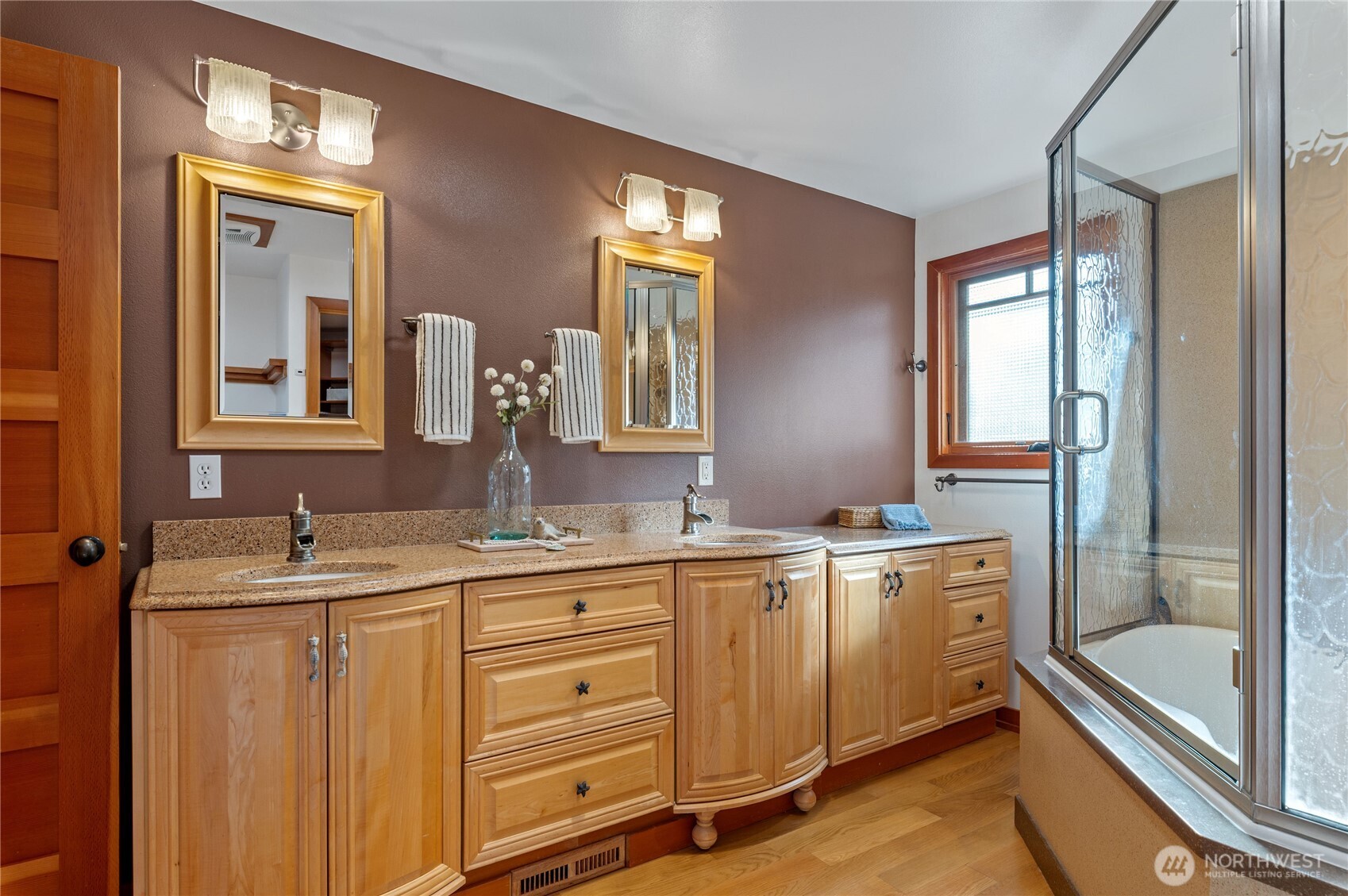 325 Shore Drive , Bremerton, WA 98310