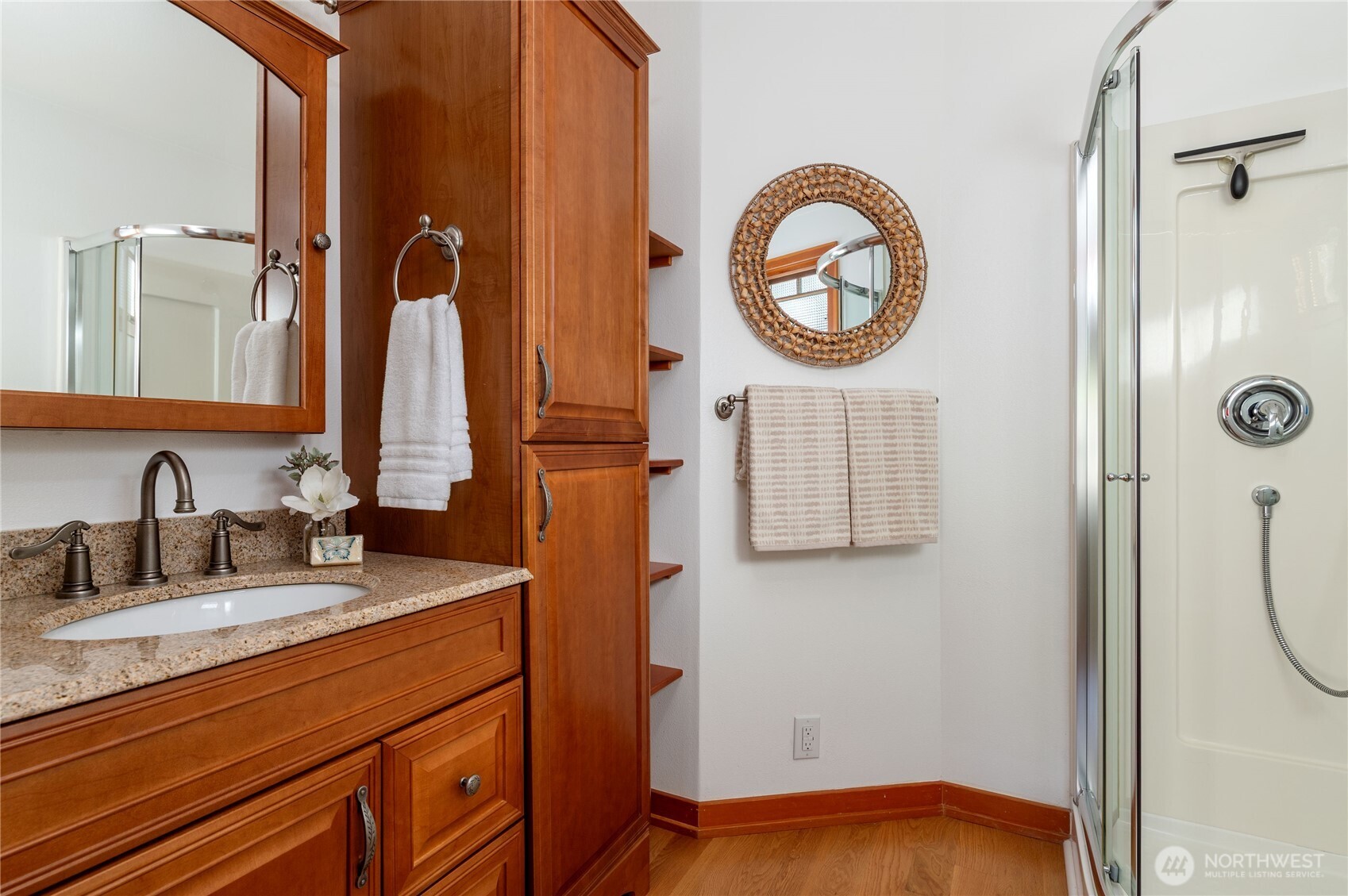 325 Shore Drive , Bremerton, WA 98310