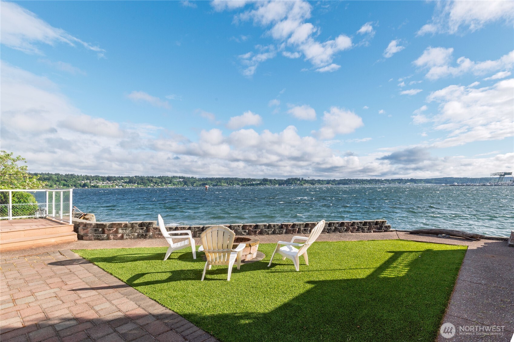 325 Shore Drive , Bremerton, WA 98310