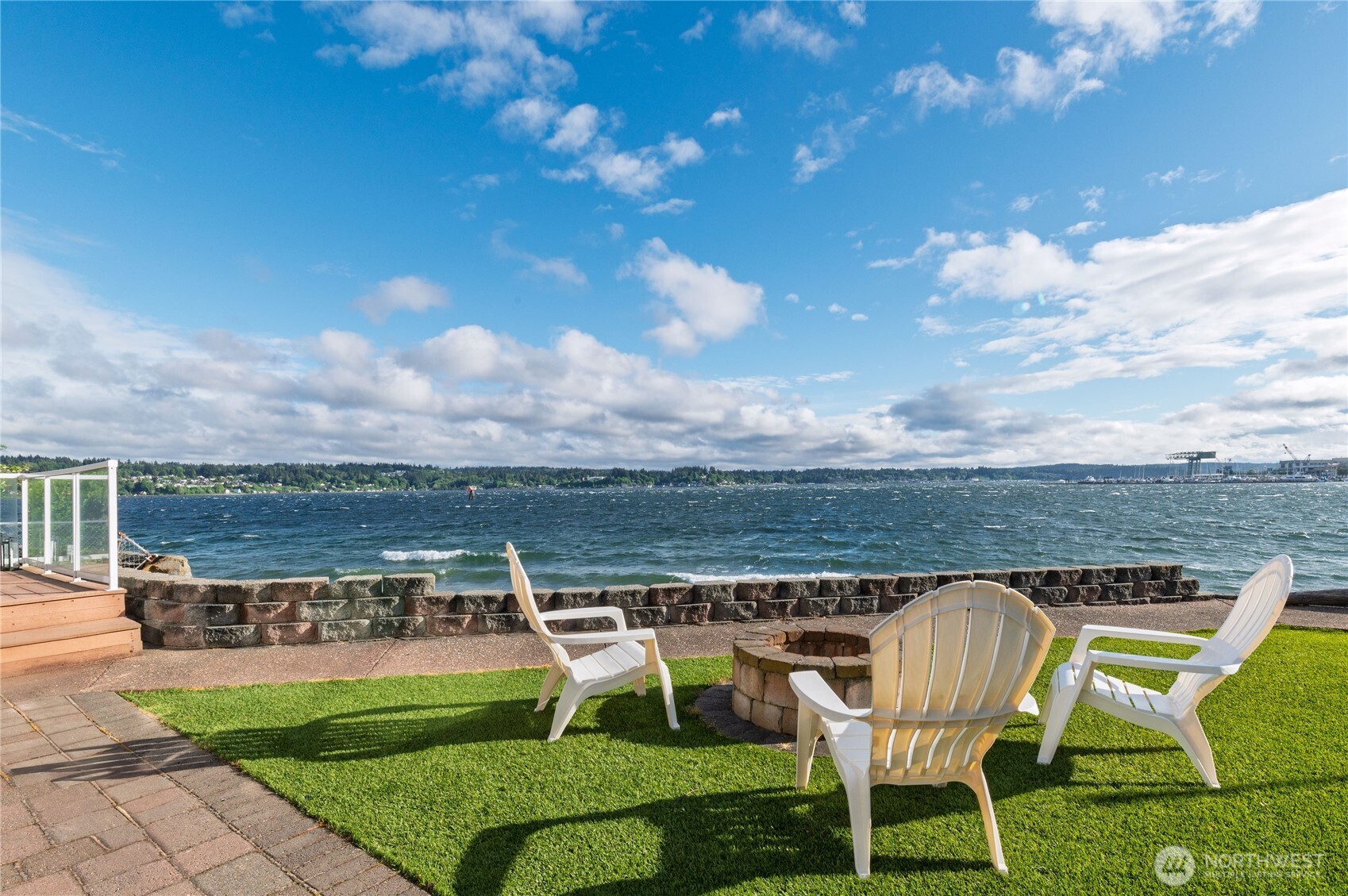 325 Shore Drive , Bremerton, WA 98310