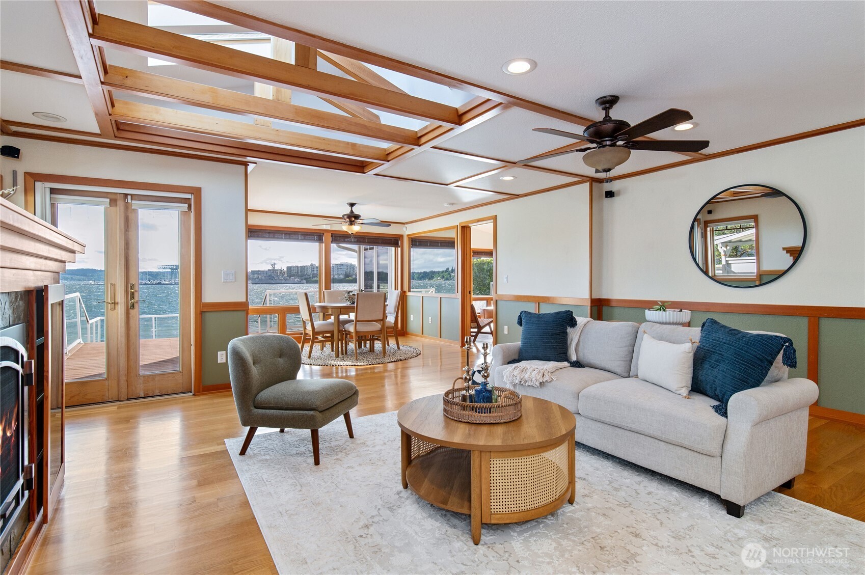 325 Shore Drive , Bremerton, WA 98310
