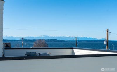 2626 58th Avenue SW #B, Seattle, WA 98116