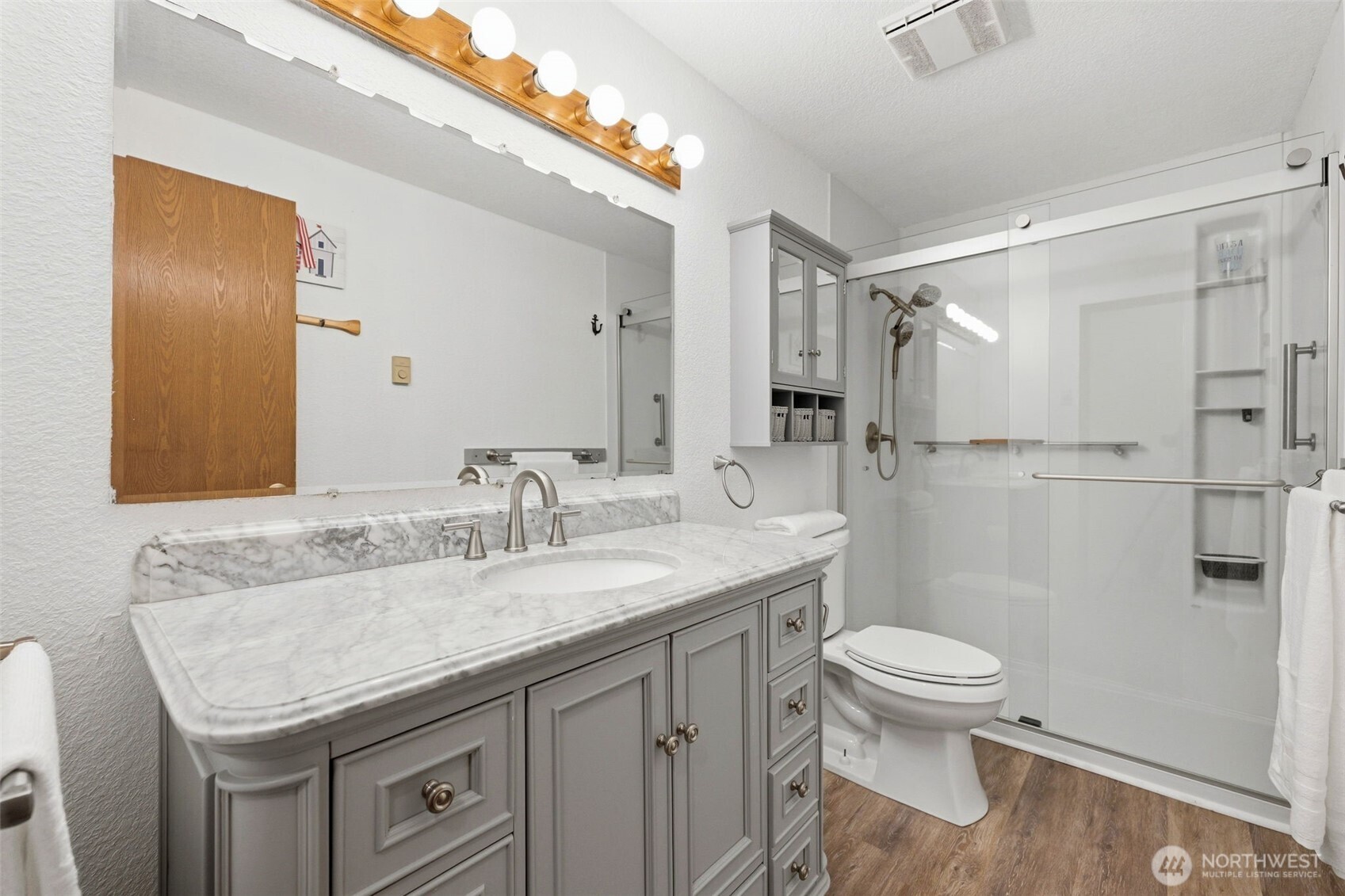 18158 E State Route 3 , Allyn, WA 98524
