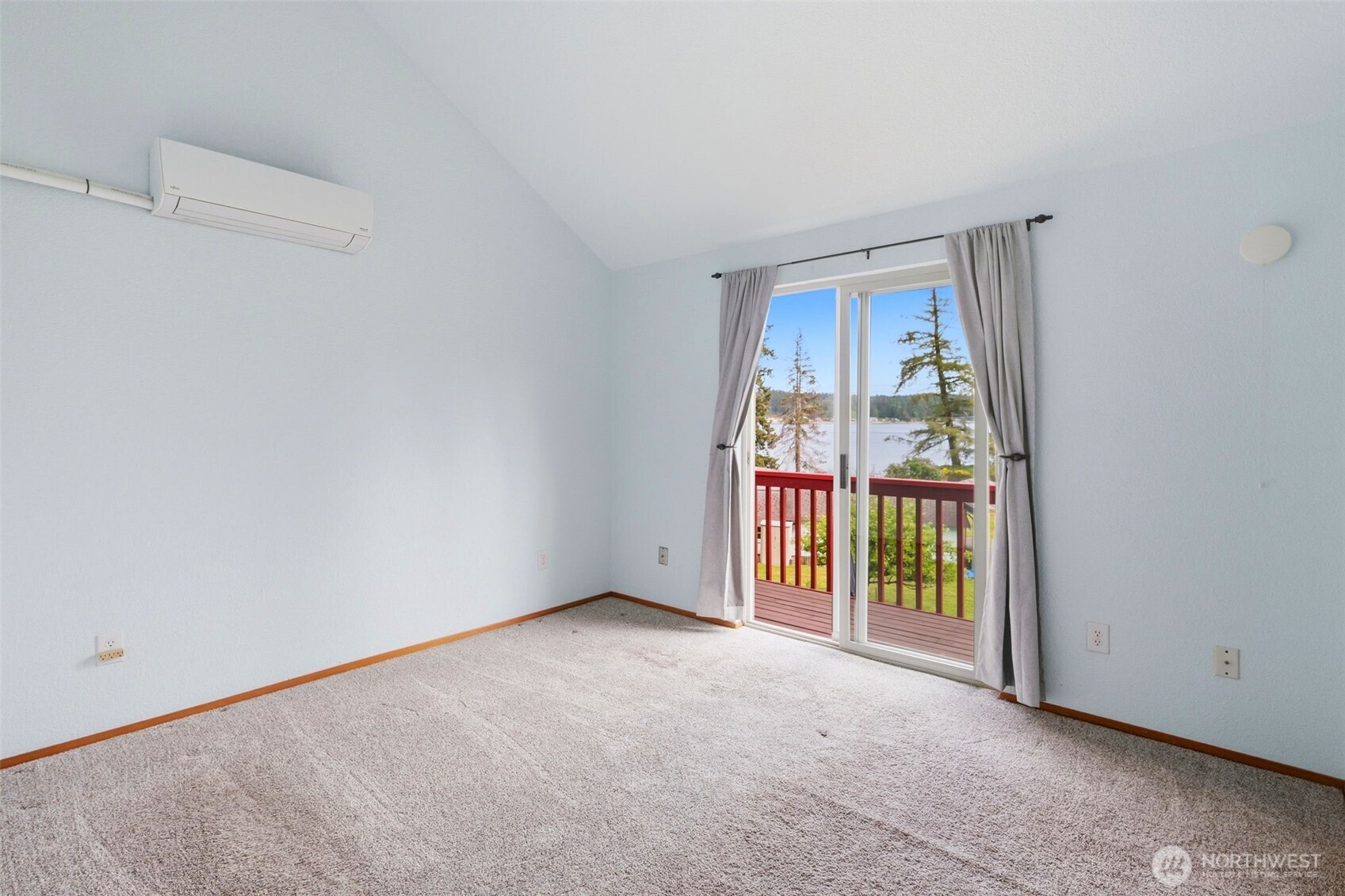 18158 E State Route 3 , Allyn, WA 98524
