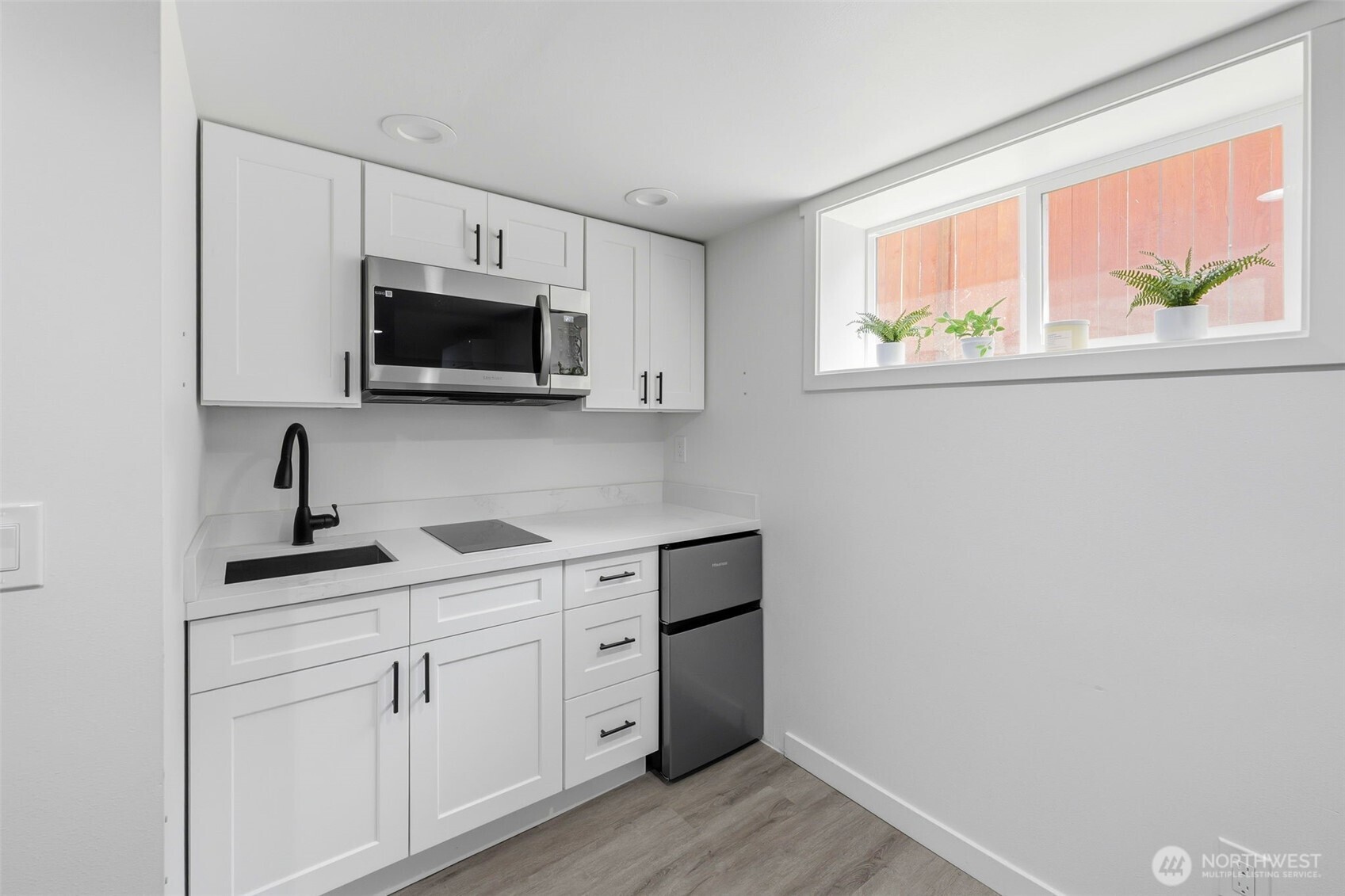 1046 5th Street , Bremerton, WA 98337