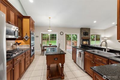 2530 106th Lane SE, Olympia, WA 98501 - Photo 3