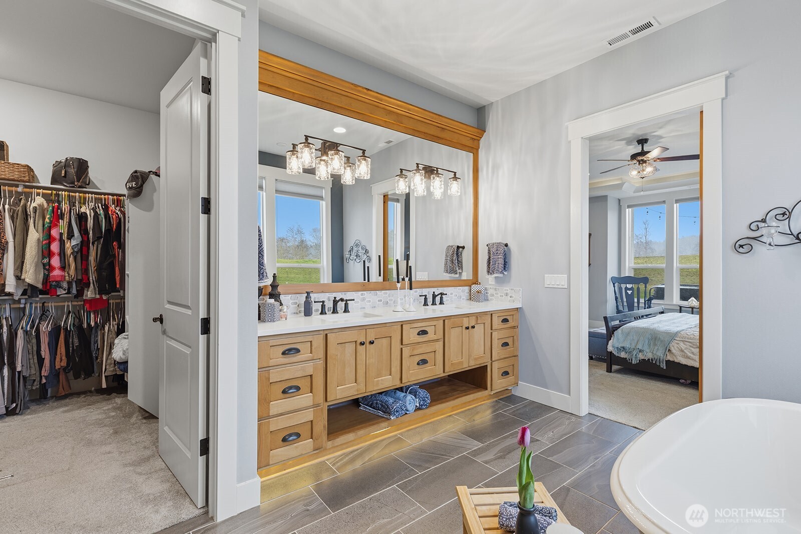408 Tulip Lane , Woodland, WA 98674