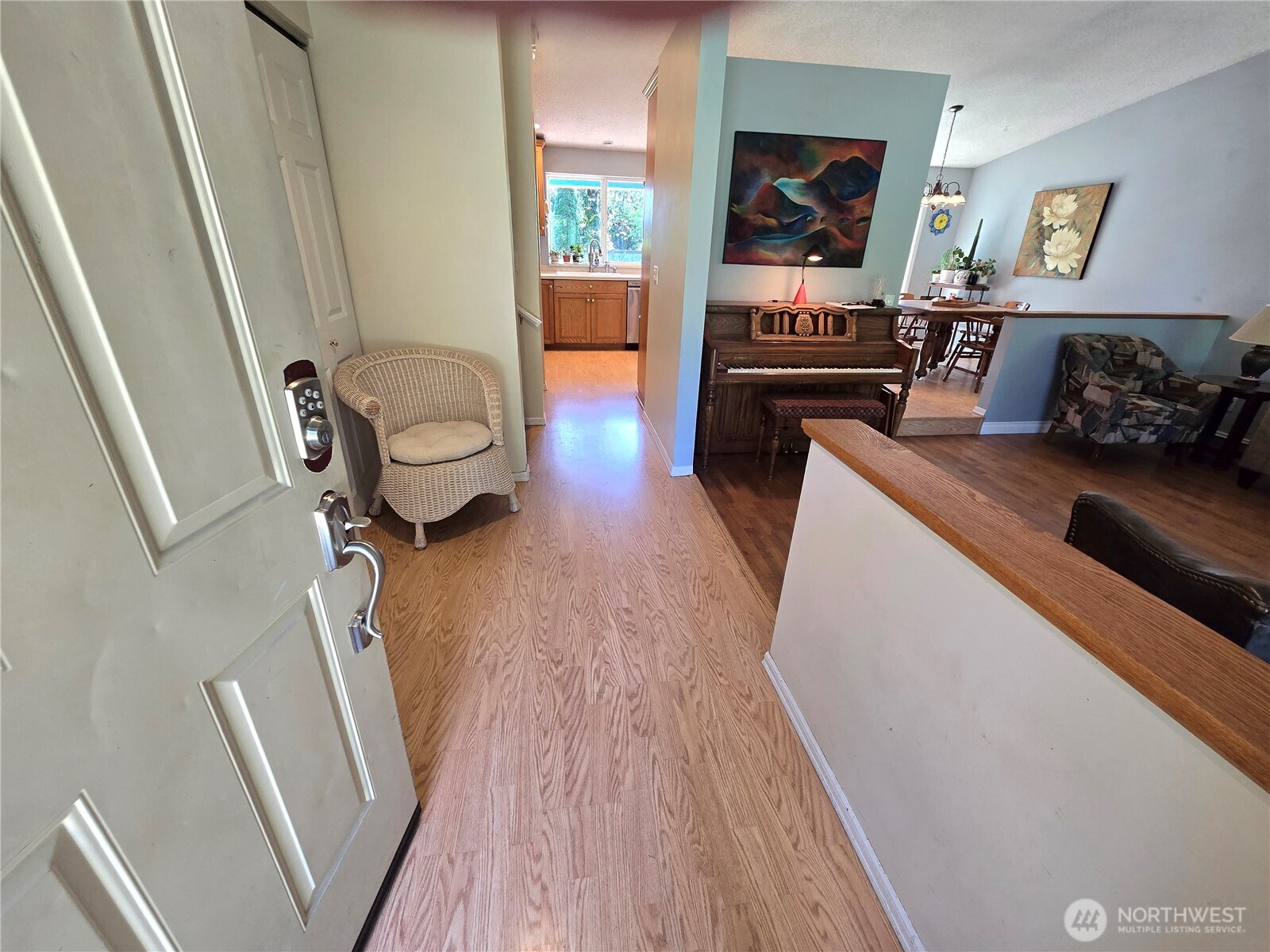 313 NE 191 Street , Shoreline, WA 98155