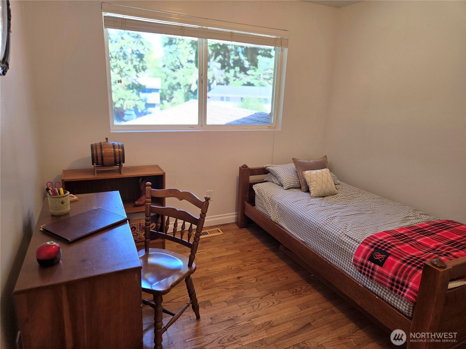 313 NE 191 Street , Shoreline, WA 98155