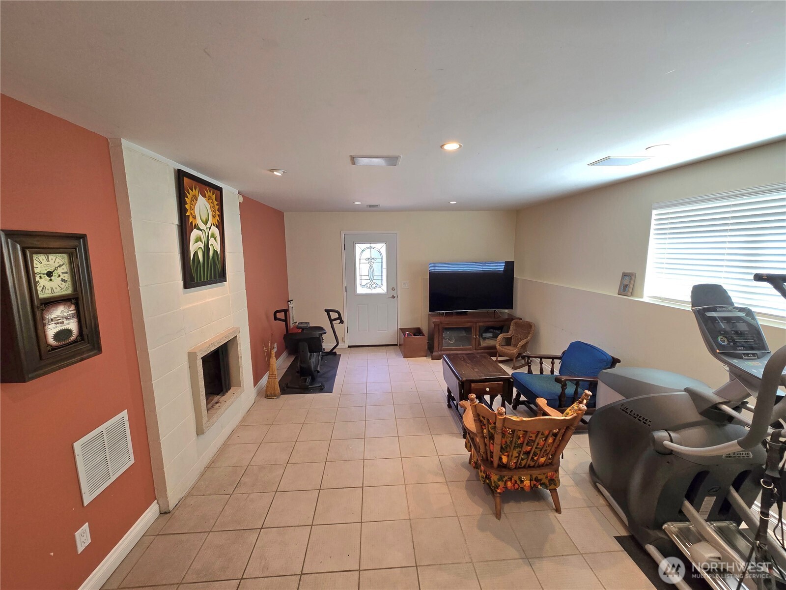 313 NE 191 Street , Shoreline, WA 98155