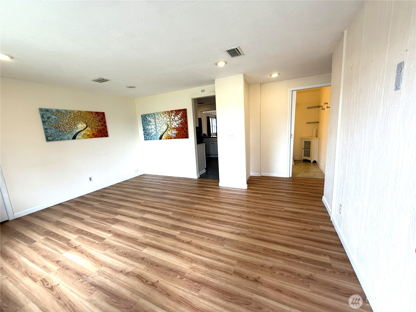 10517 Addison Street SW, Lakewood, WA 98499-3738
