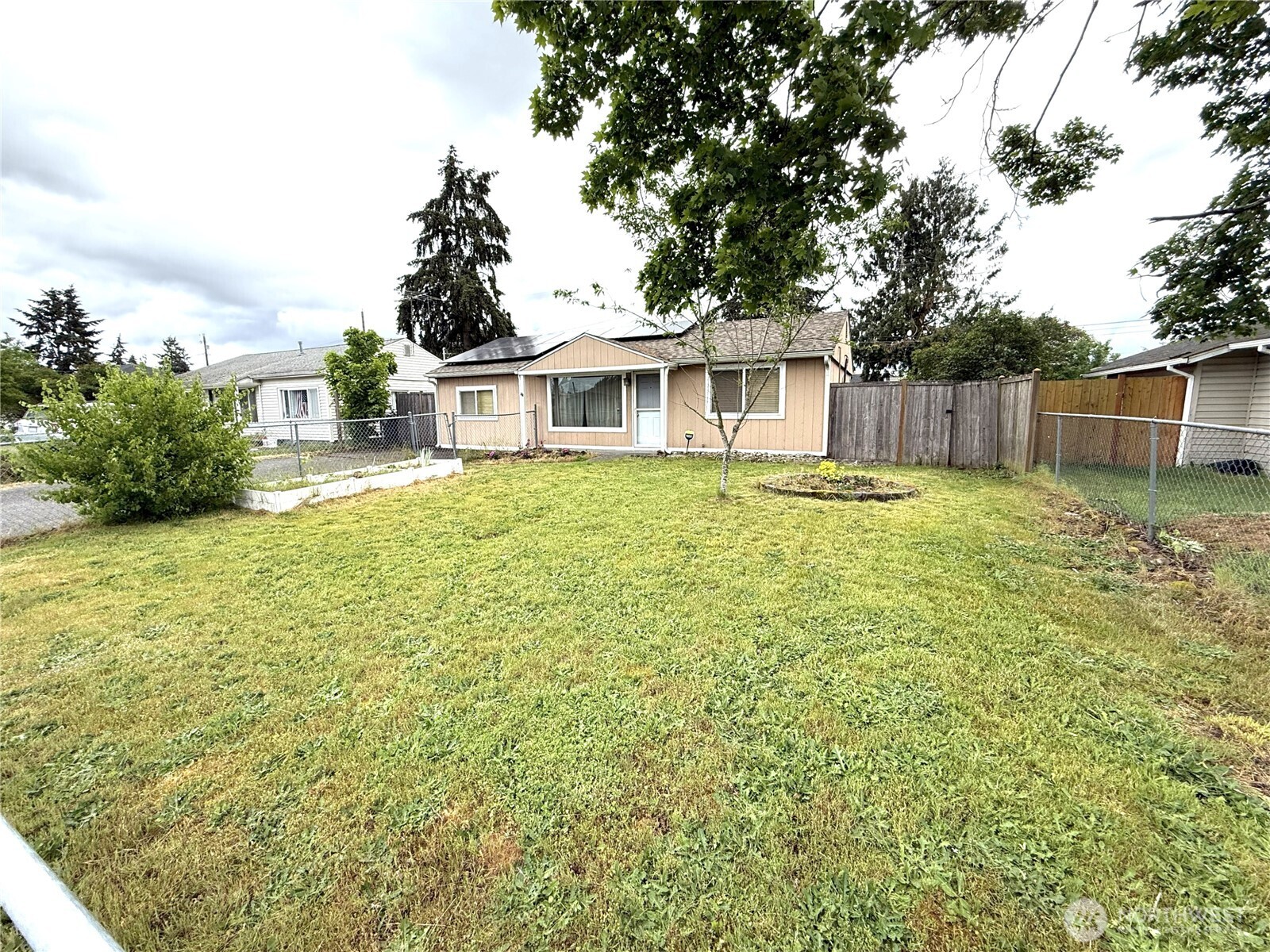 10517 Addison Street SW, Lakewood, WA 98499-3738