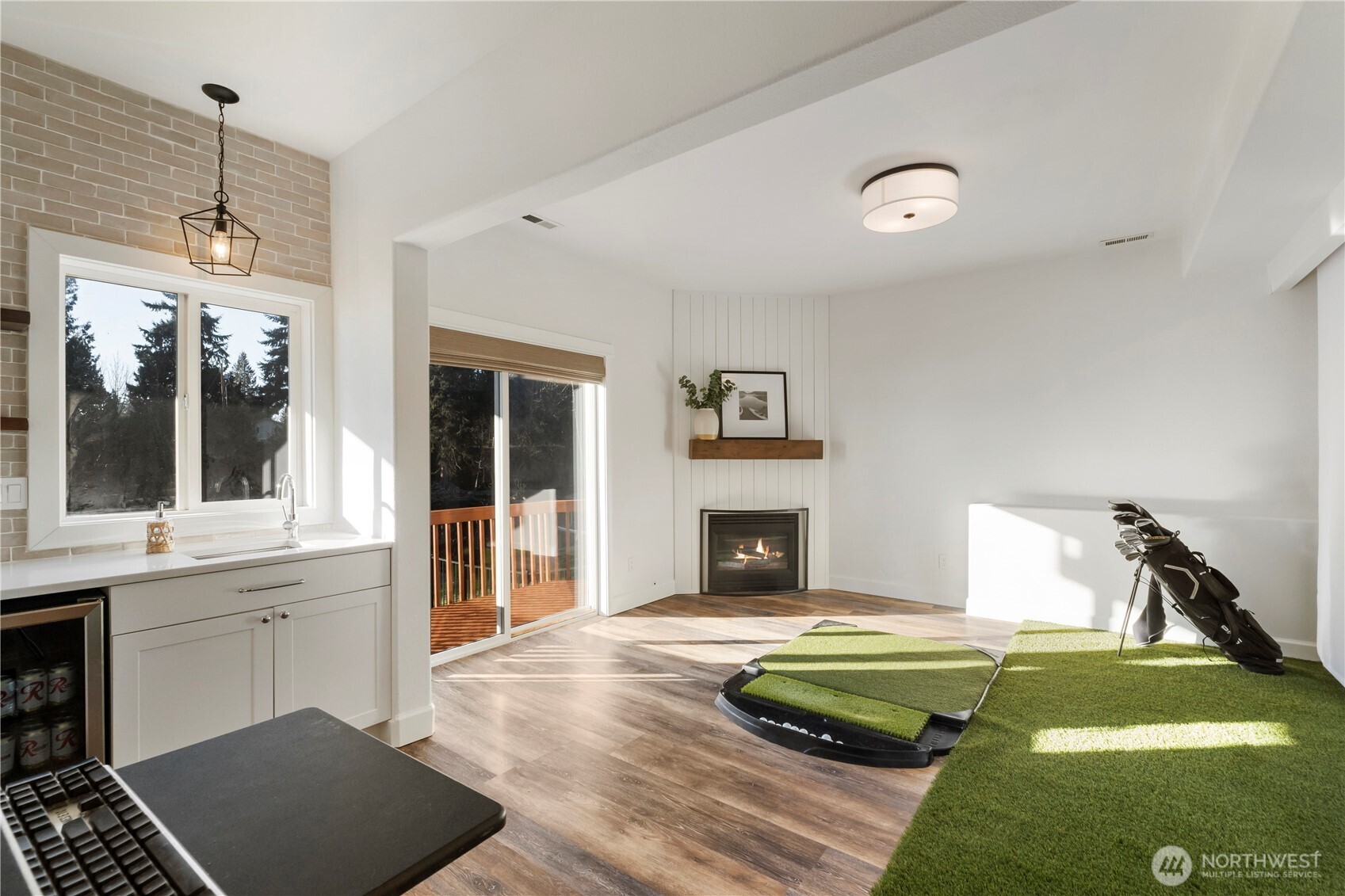 4120 218th Avenue East , Lake Tapps, WA 98391