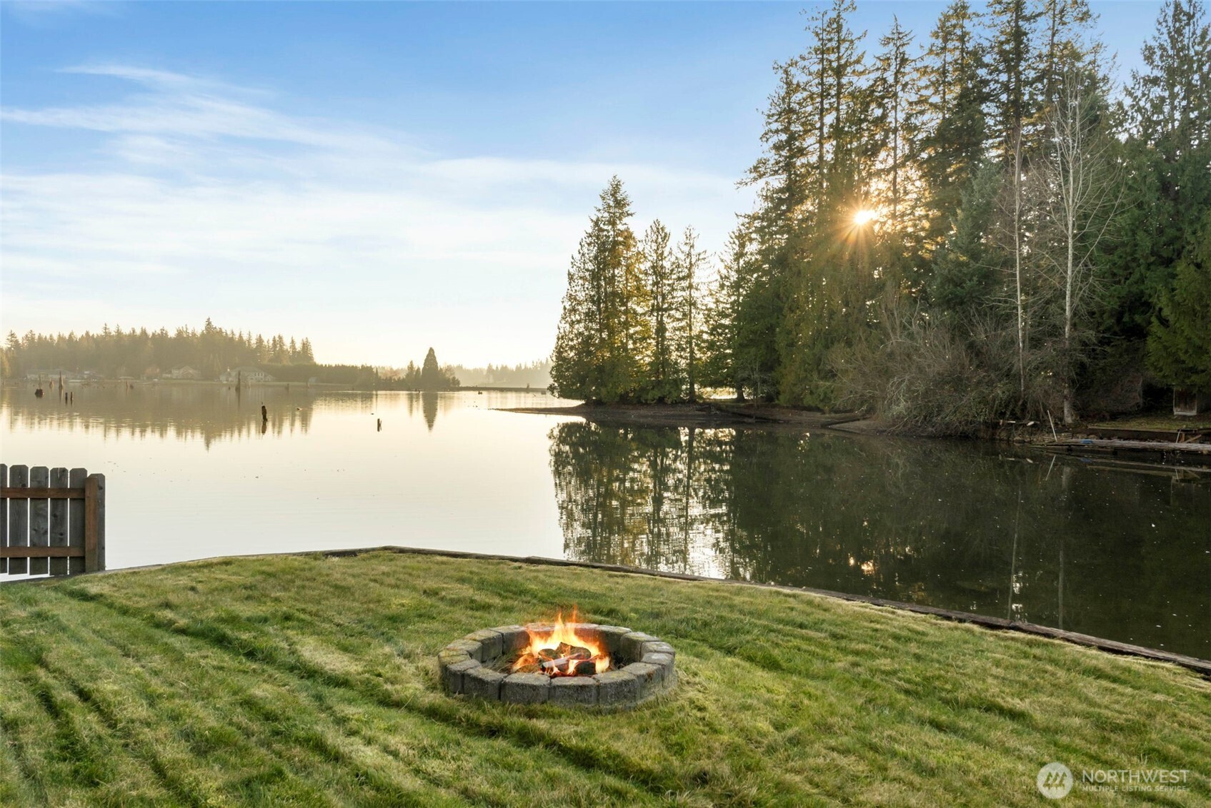 4120 218th Avenue East , Lake Tapps, WA 98391