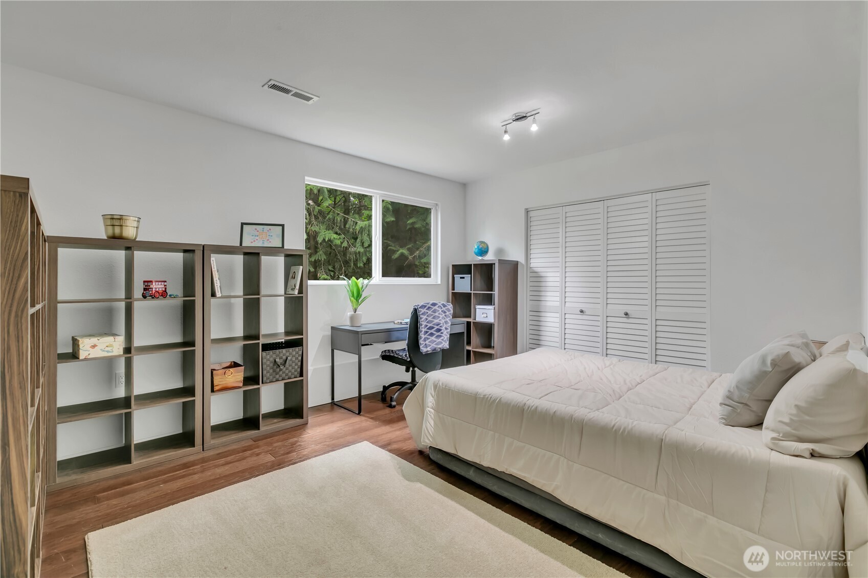 17536 201st Avenue NE, Woodinville, WA 98077