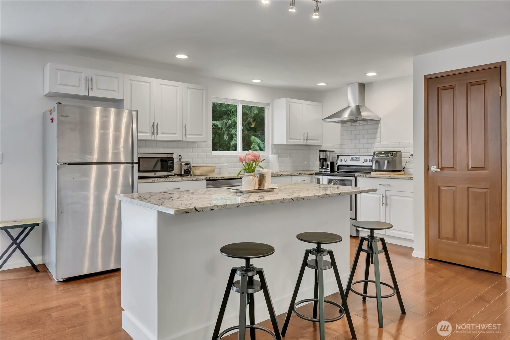 17536 201st Avenue NE, Woodinville, WA 98077