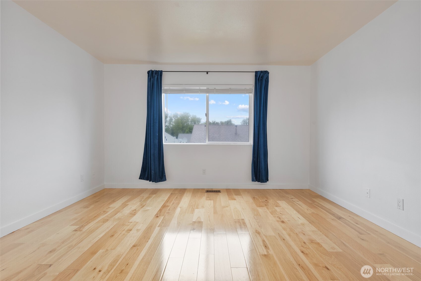 13332 SE 177th Court , Renton, WA 98058-7888