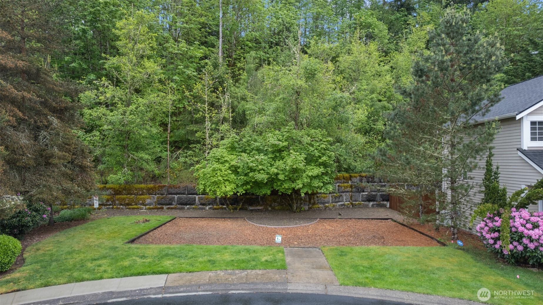 13332 SE 177th Court , Renton, WA 98058-7888