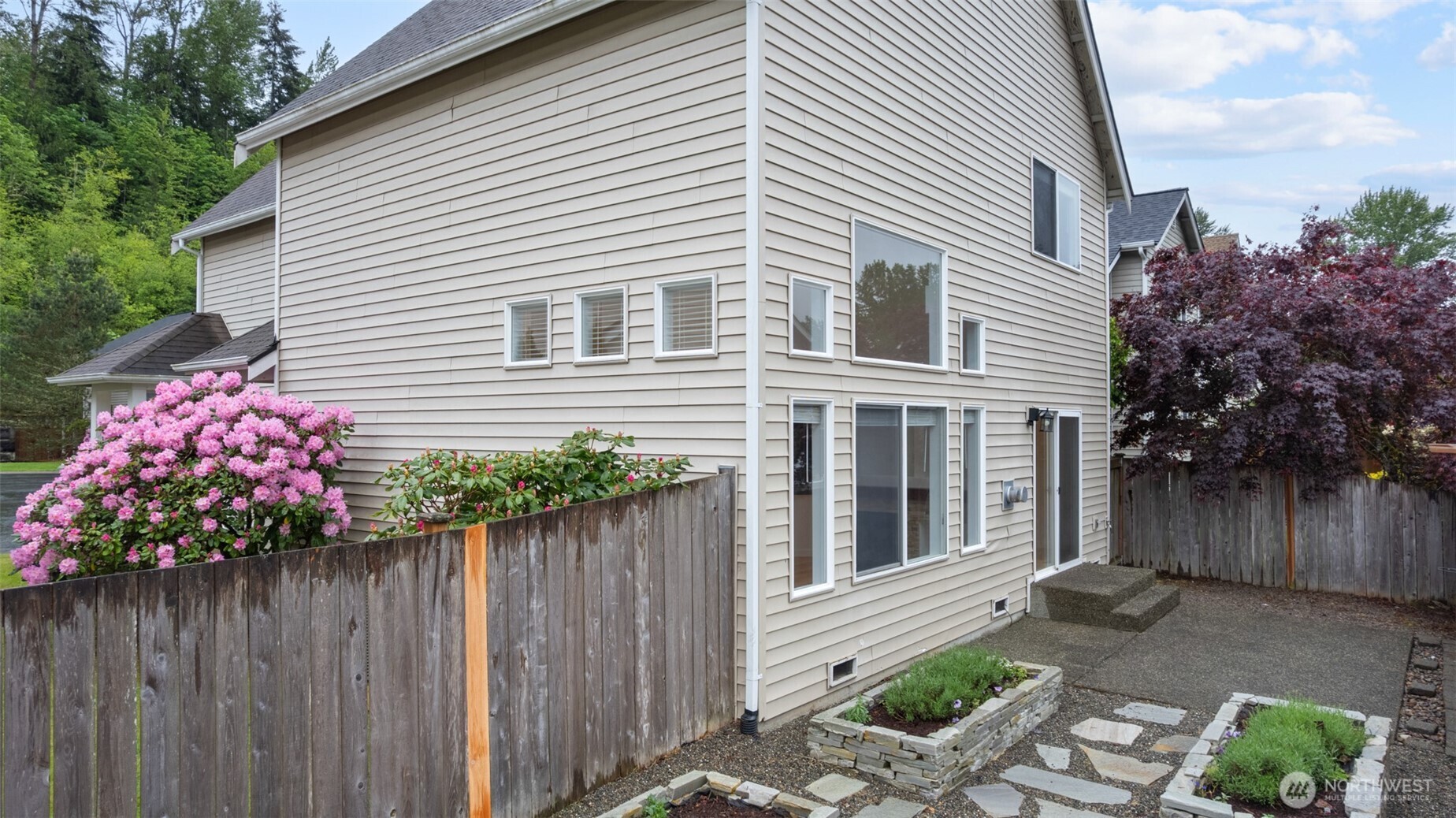 13332 SE 177th Court , Renton, WA 98058-7888