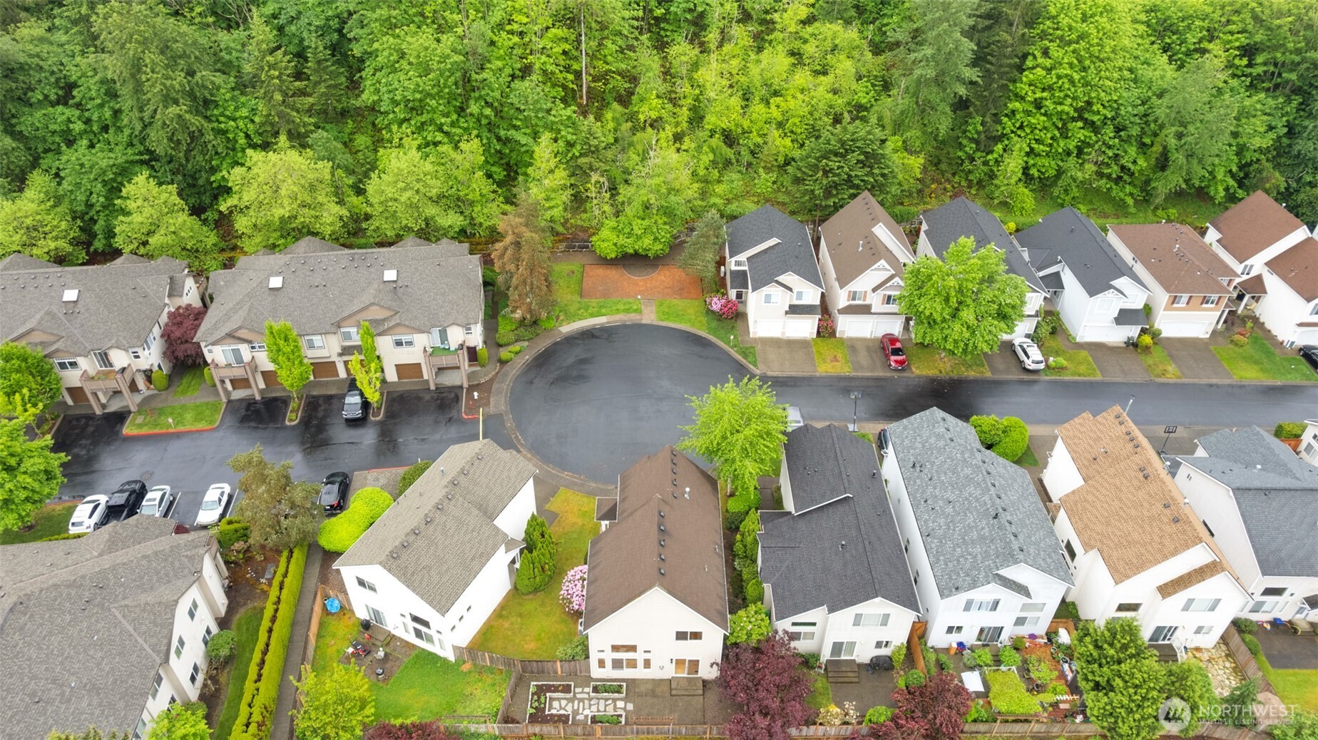 13332 SE 177th Court , Renton, WA 98058-7888