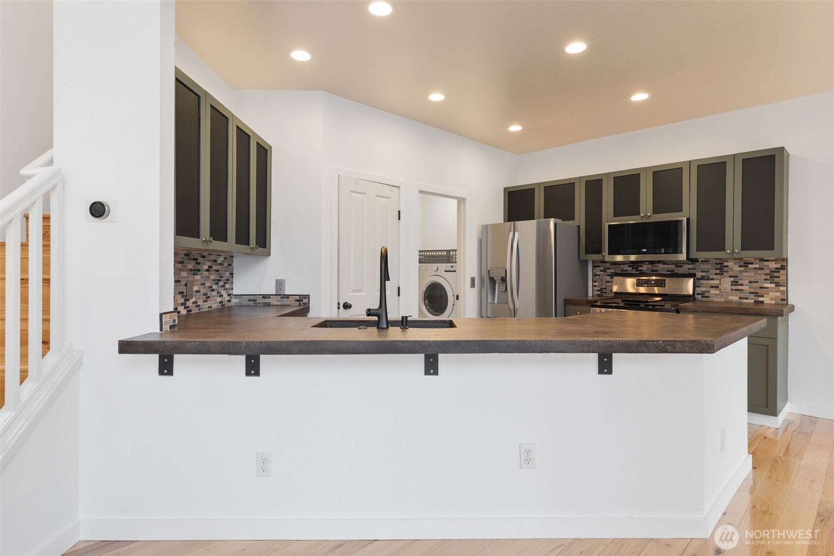 13332 SE 177th Court , Renton, WA 98058-7888