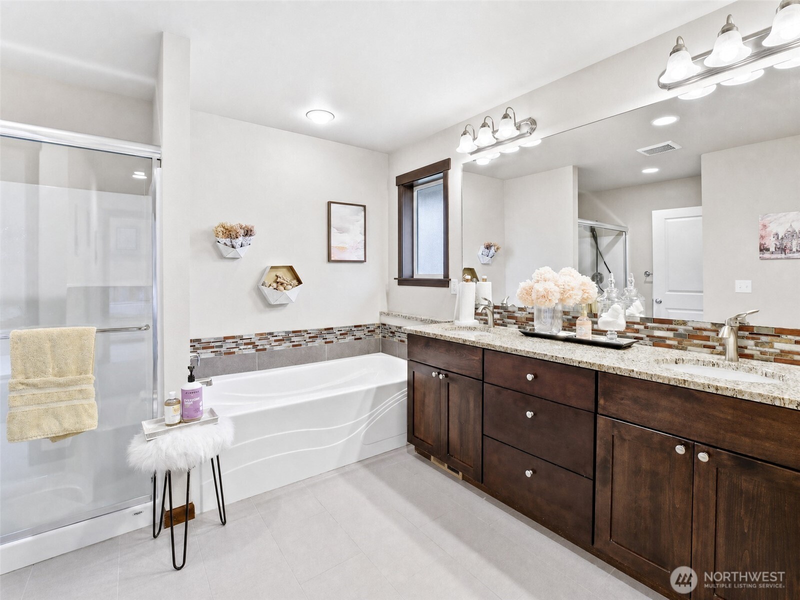 21002 61st Avenue W, Lynnwood, WA 98036