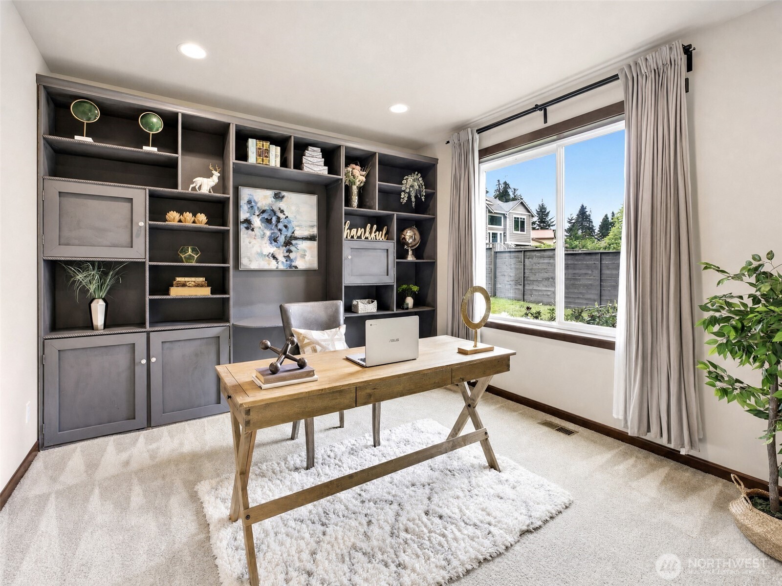 21002 61st Avenue W, Lynnwood, WA 98036