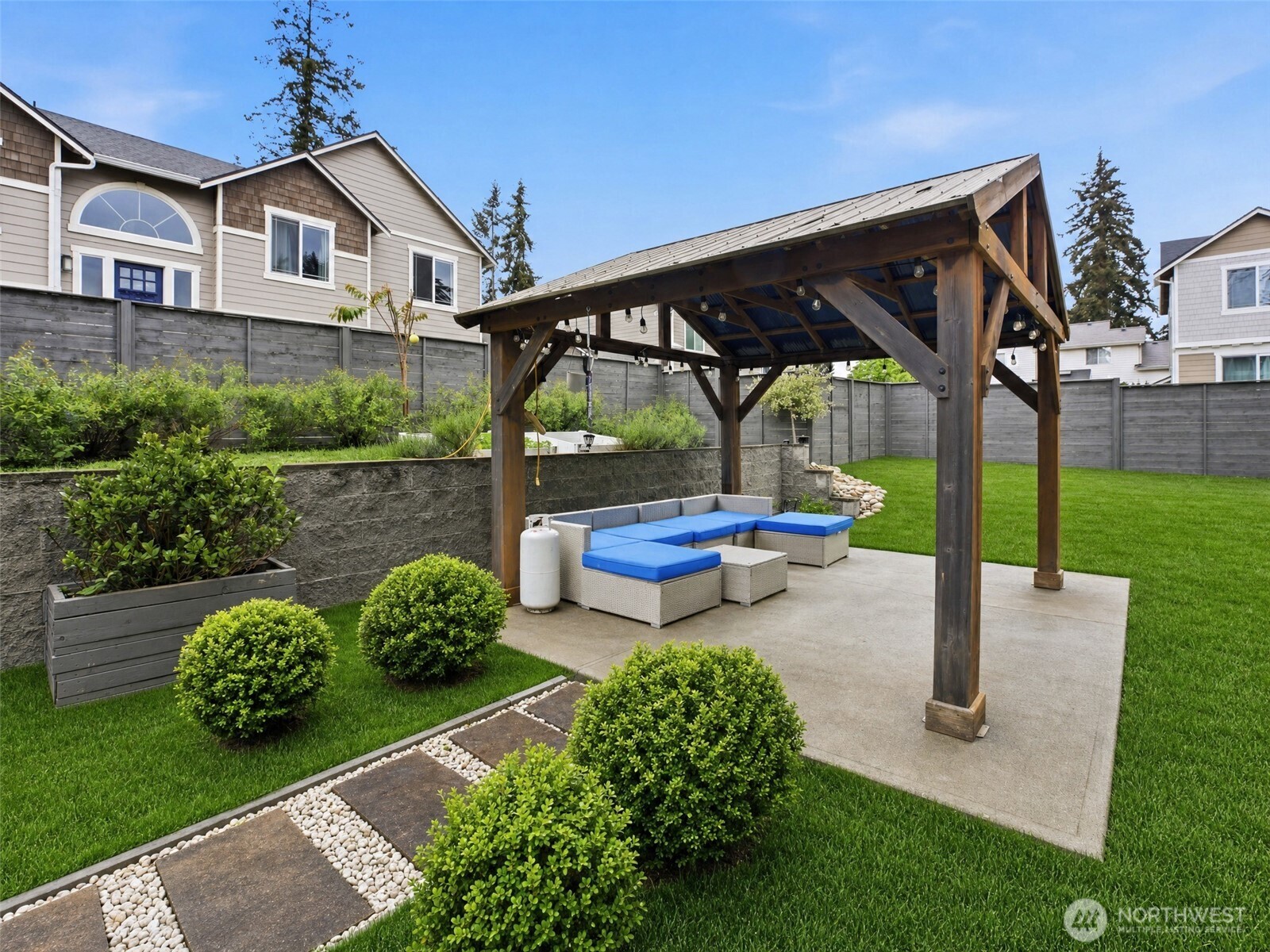 21002 61st Avenue W, Lynnwood, WA 98036