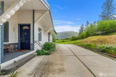 9950 North Road , Leavenworth, WA 98826 - Photo 6