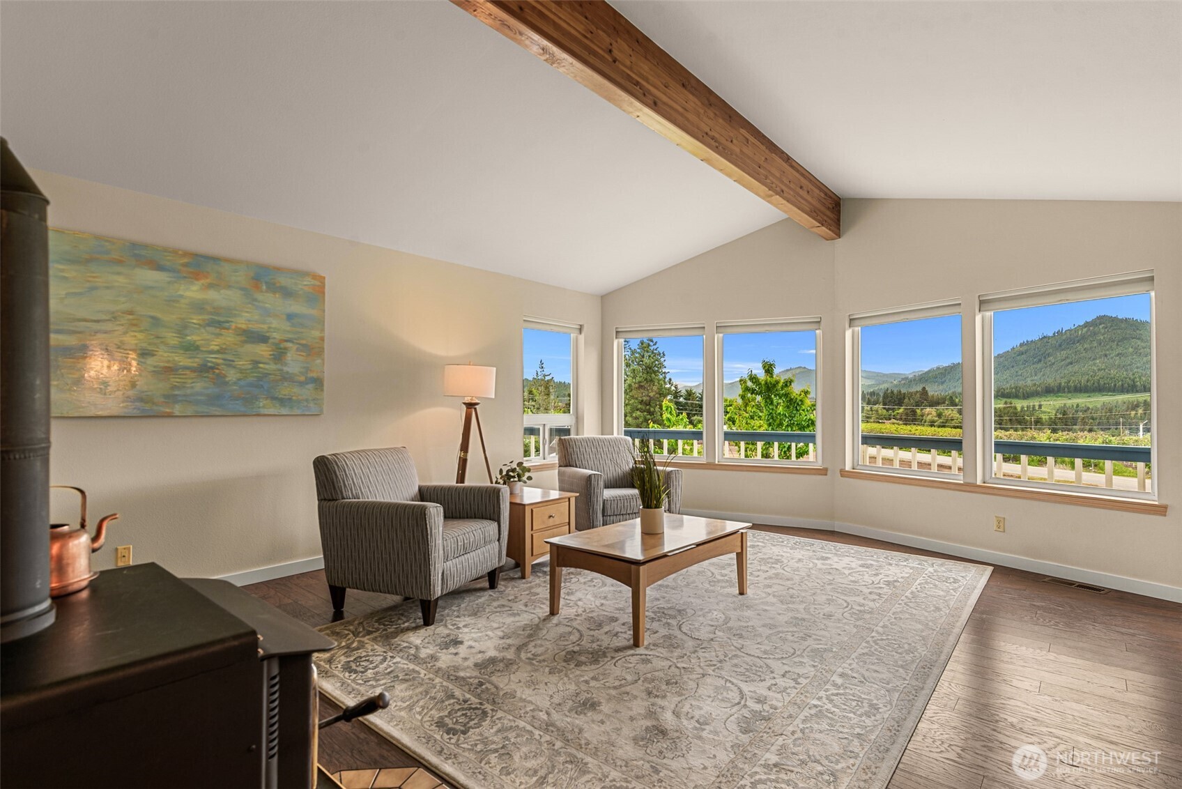 9950 North Road , Leavenworth, WA 98826