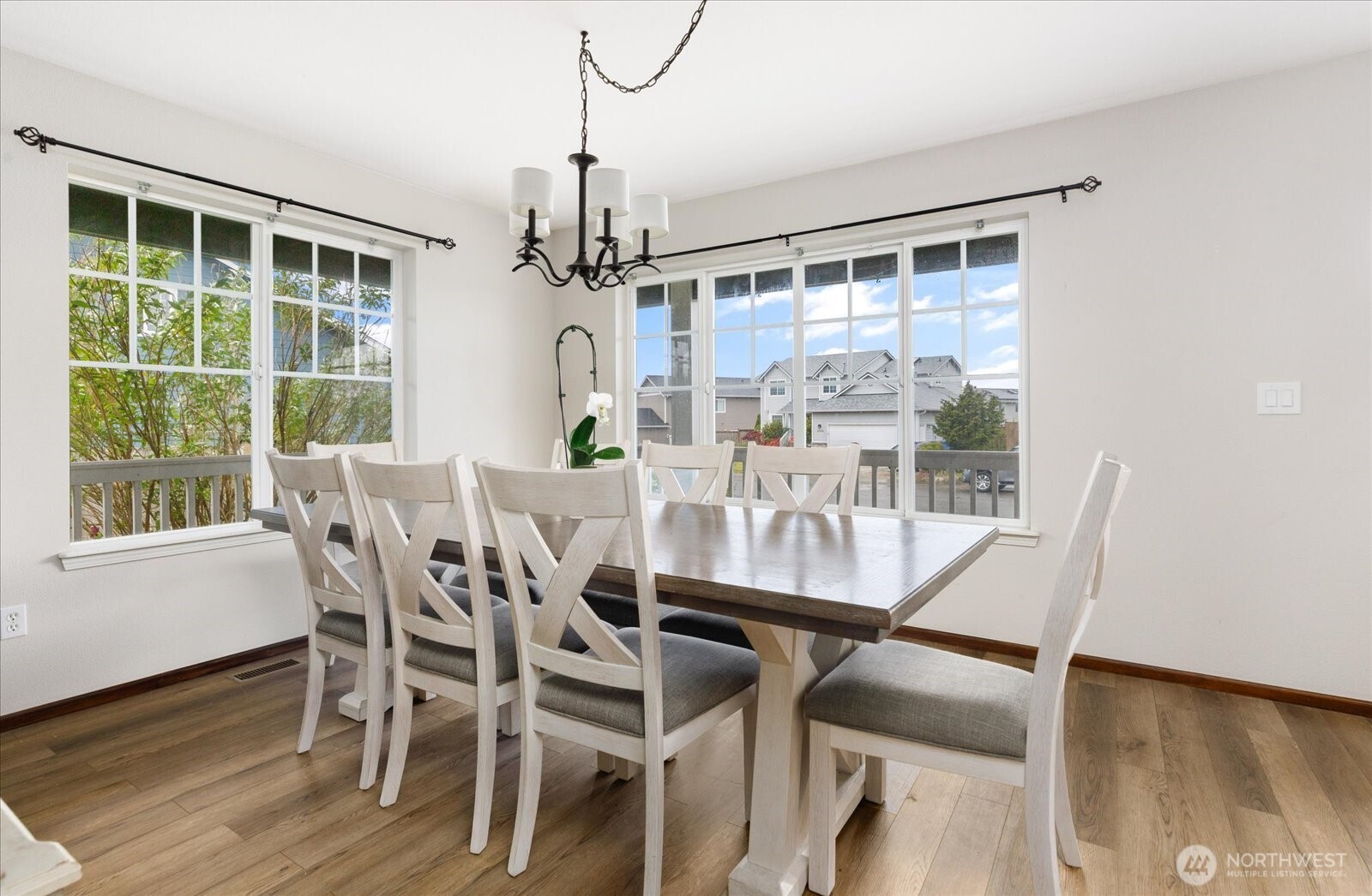 1958 SW Rock Rose Drive , Oak Harbor, WA 98277