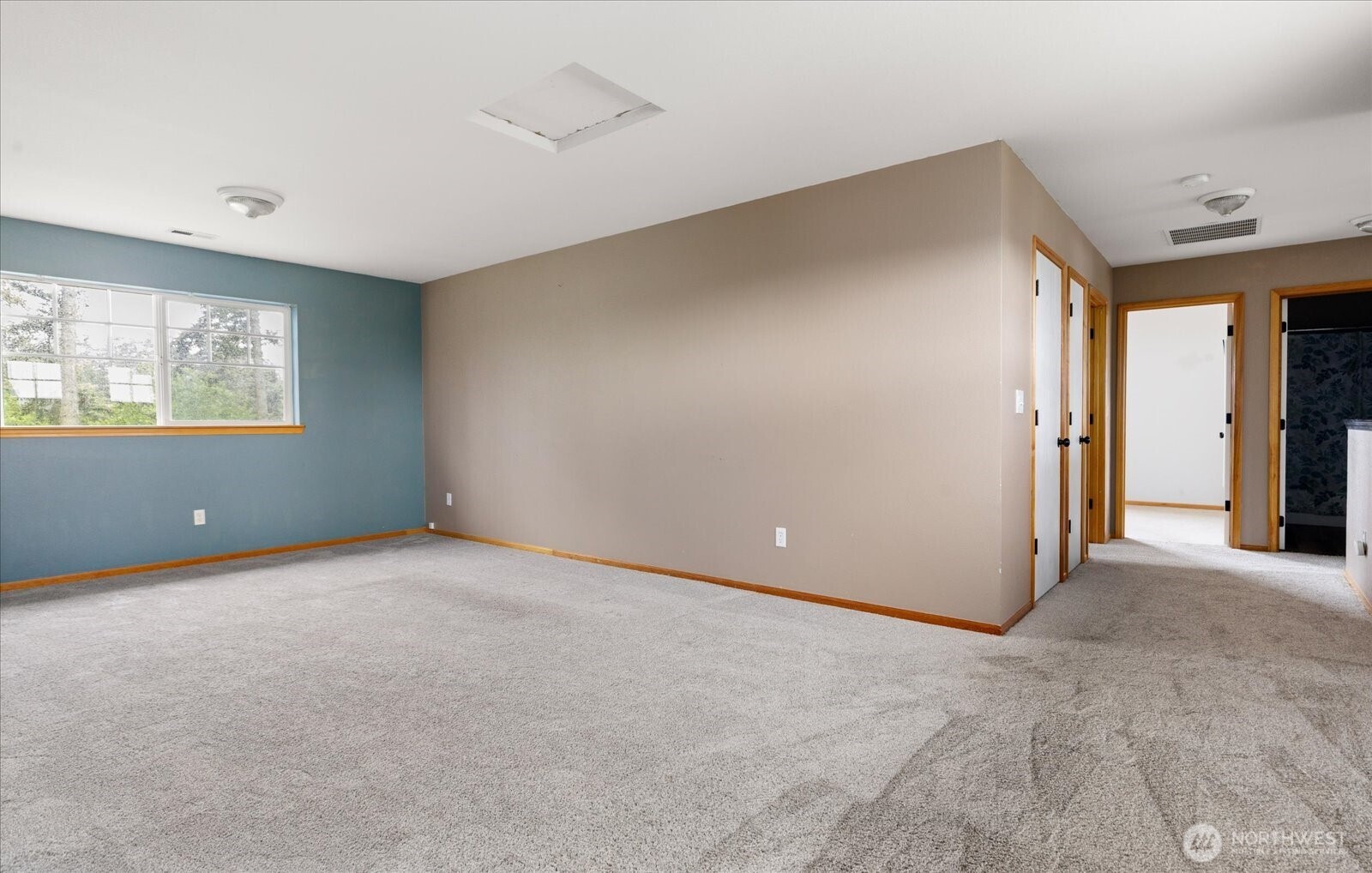 1958 SW Rock Rose Drive , Oak Harbor, WA 98277