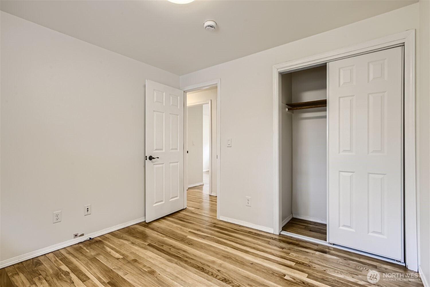 14379 104th Avenue NE, Kirkland, WA 98034