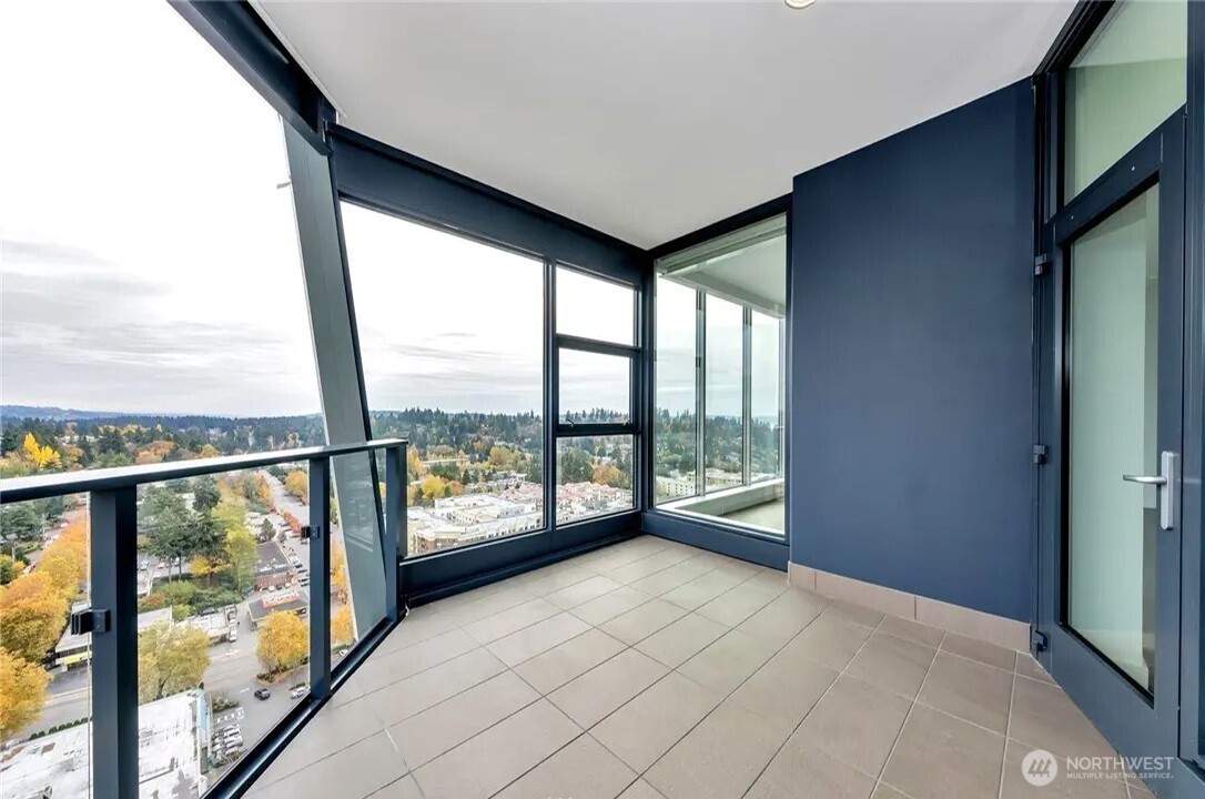 188 Bellevue Way NE #1905, Bellevue, WA 98004
