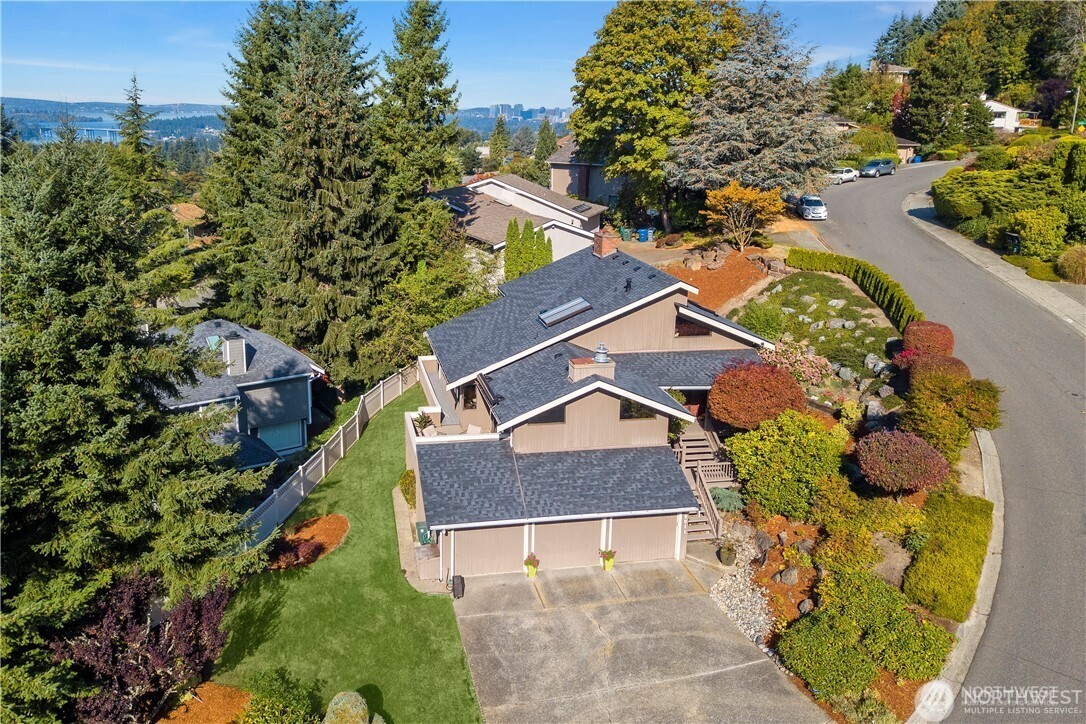 5011 134th Place SE, Bellevue, WA 98006